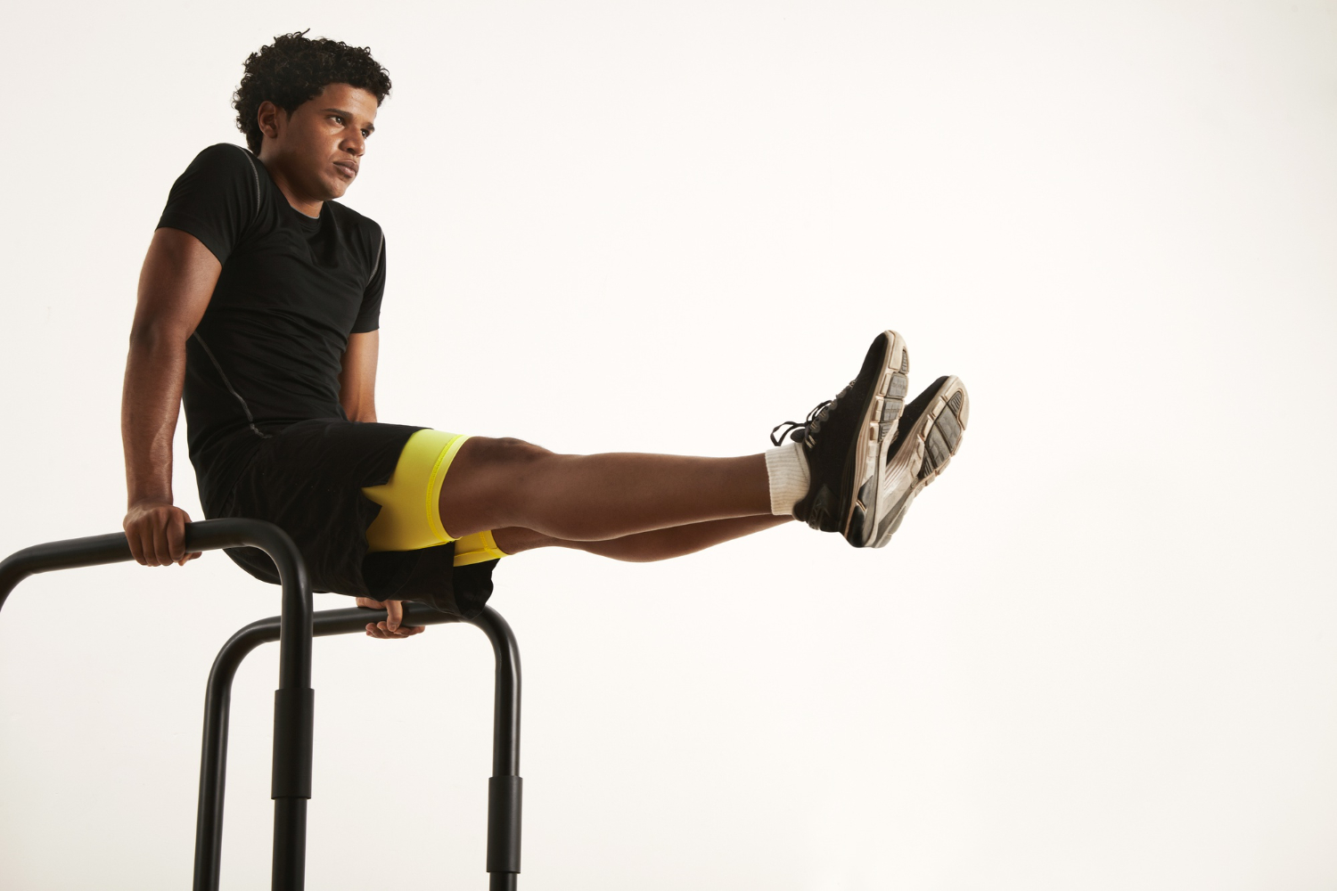 Calistenia ganha espaço e é comparada à musculação