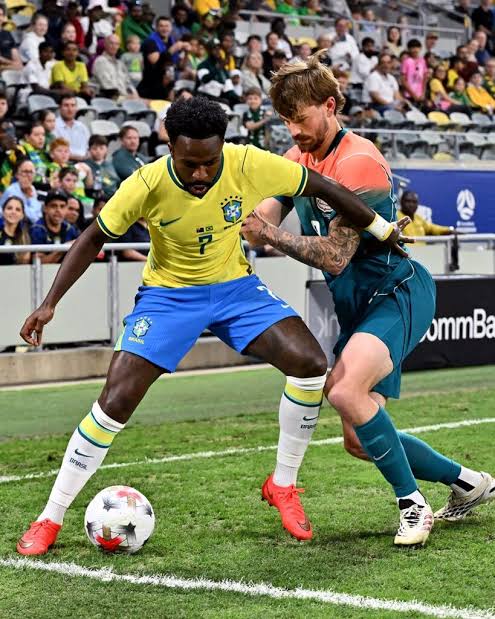 Brasil empata com a Austrália em 1 a 1